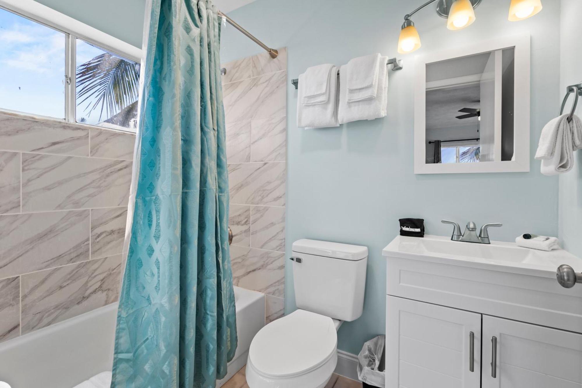 Partial Ocean View Hotel Room- King Bed #1 Fort Pierce Bagian luar foto