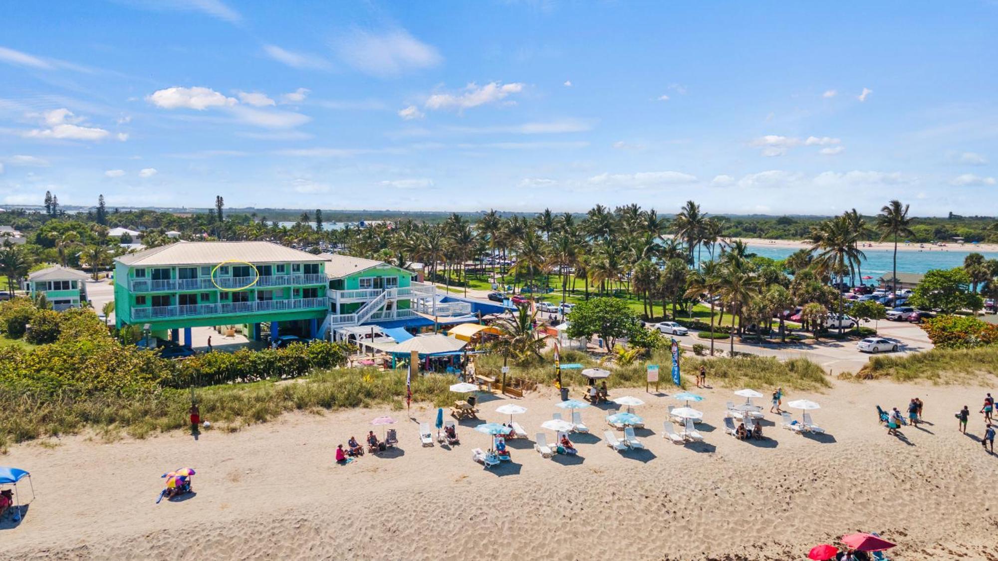 Partial Ocean View Hotel Room- King Bed #1 Fort Pierce Bagian luar foto